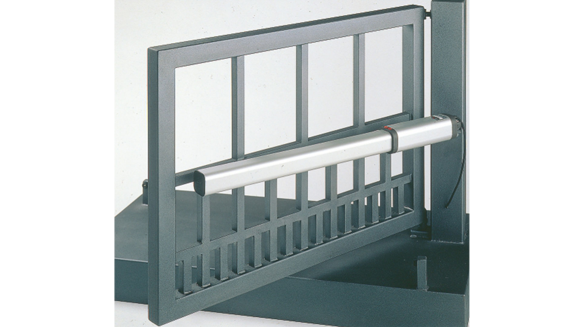 Распашные ворота BFT