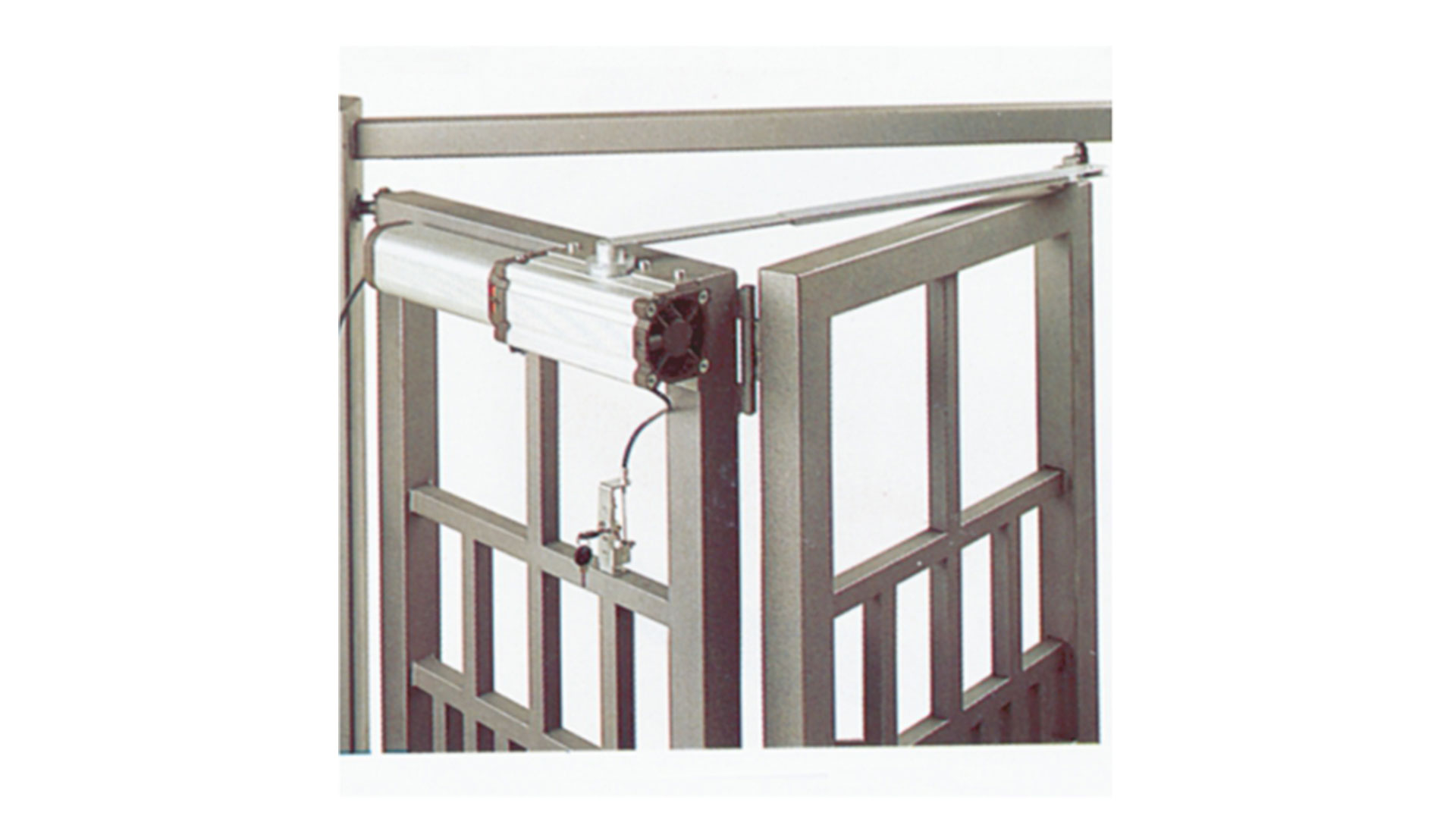 Распашные ворота BFT