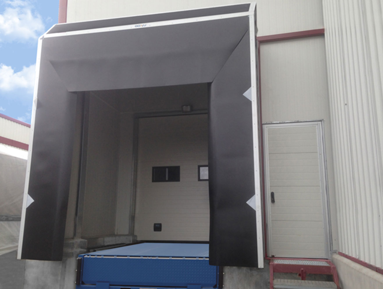 Доковые укрытия